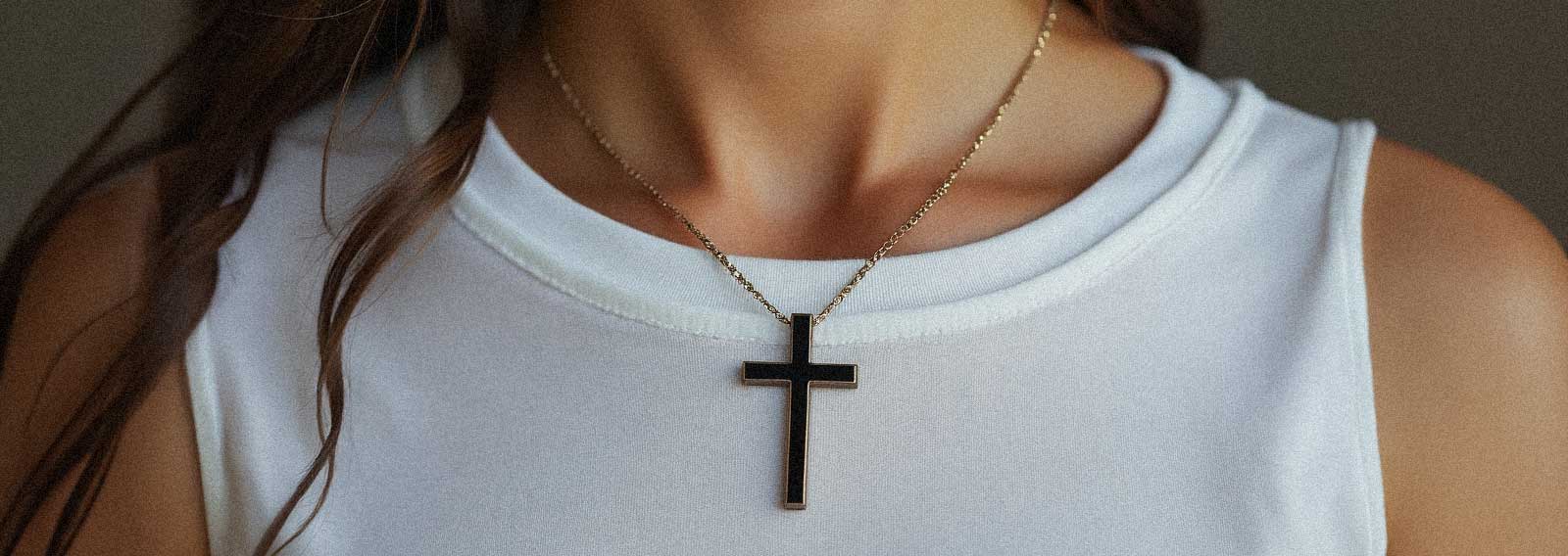 Students at "Inclusive" Christian School Told to Remove "Offensive" Christian Crosses